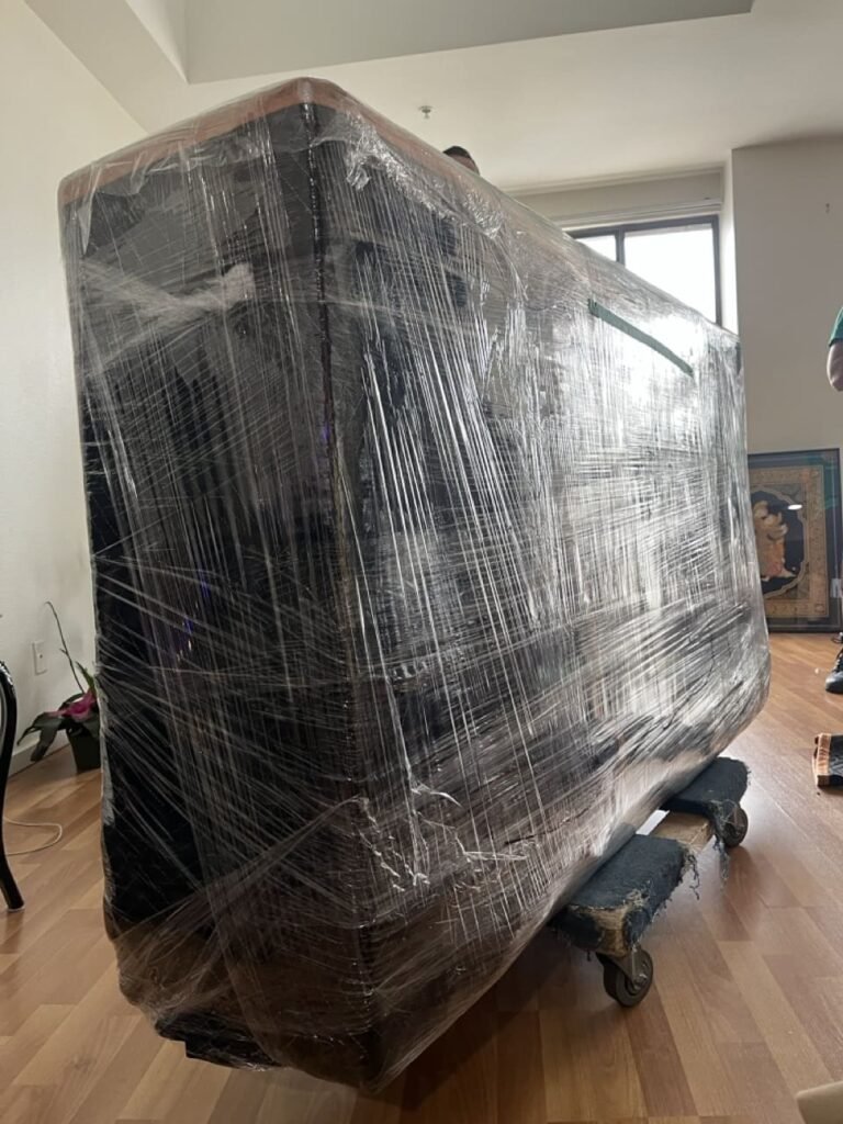 Mueble grande protegido con emplayado profesional para mudanza en CDMX
